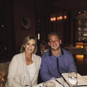 Meet your Posher, Geno